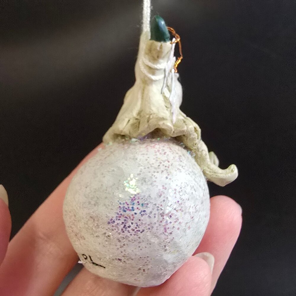 NWT Pam Schifferl Santa On Glittered Snowball Ornament Star Accents by Midwest - Picture 7 of 13